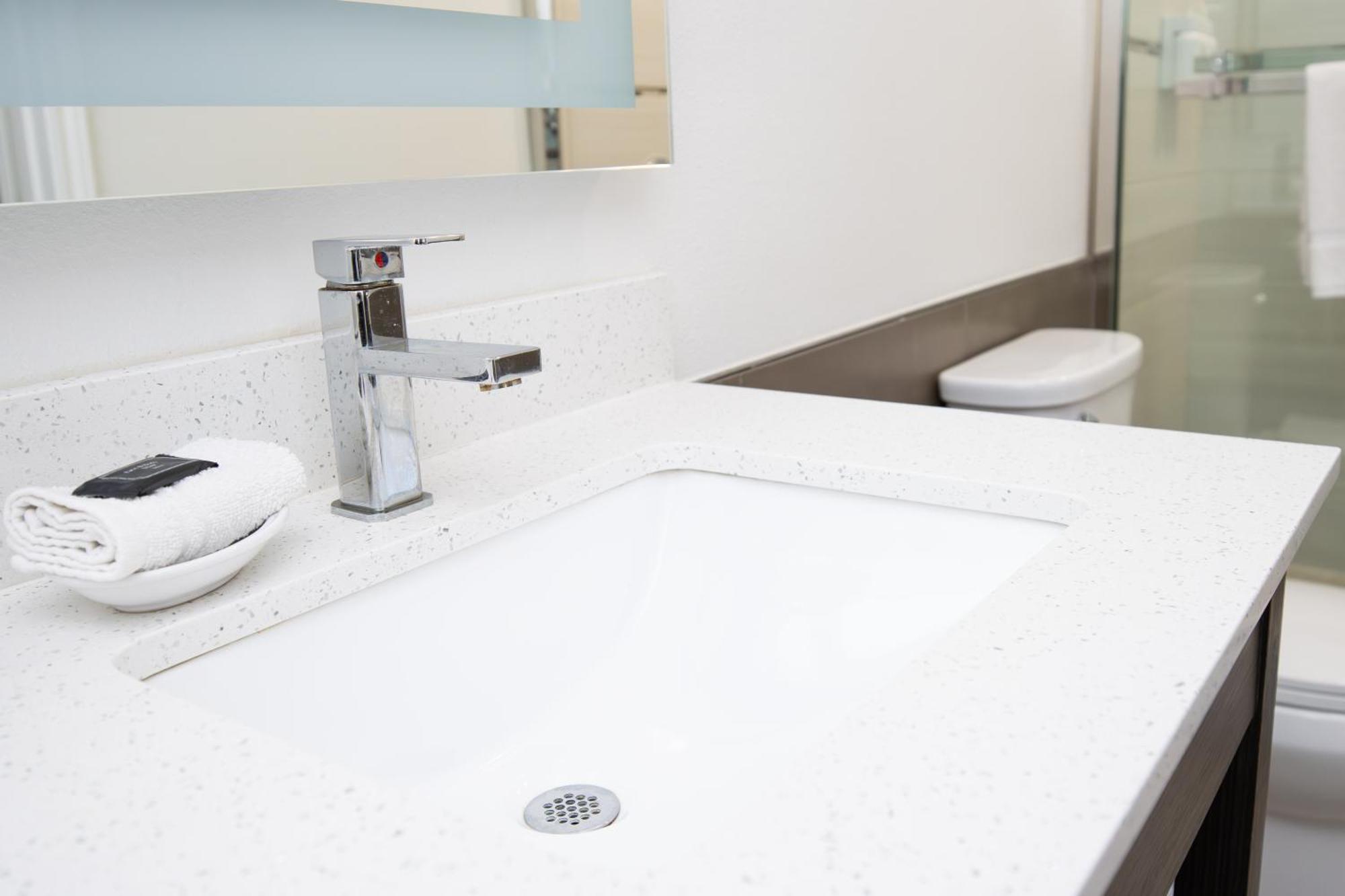 Americas Best Value Inn Harlingen Bagian luar foto