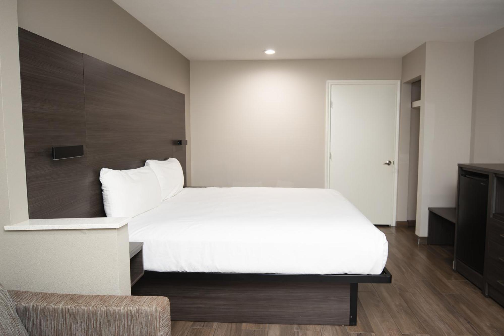 Americas Best Value Inn Harlingen Bagian luar foto